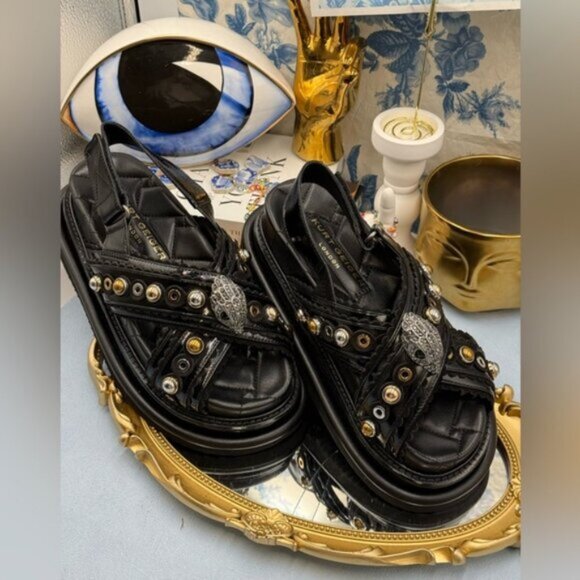 🆕 KURT GEIGER LONDON 🧿 NWOB Orson Cross Scallop Sandal, Black - Sz 37 US  7 - Picture 7 of 16